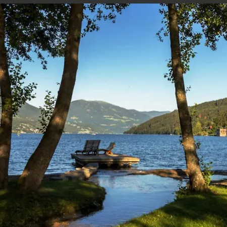 Schoenblick Apartmán *